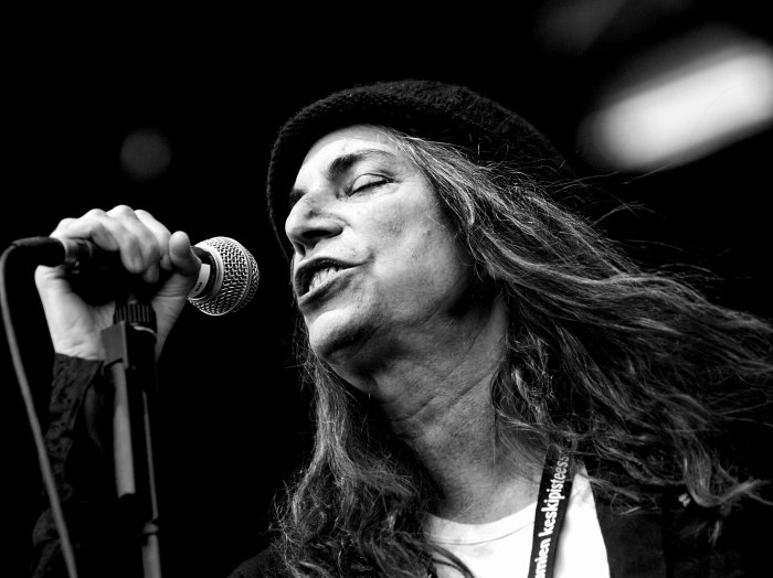 Patti_Smith_performing_in_Finland,_2007
